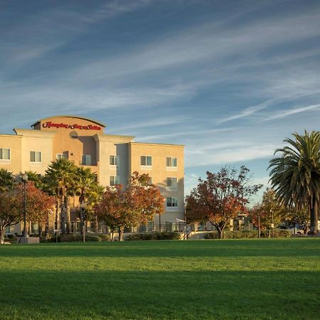 Hampton Inn & Suites Suisun City Waterfront Exteriör bild