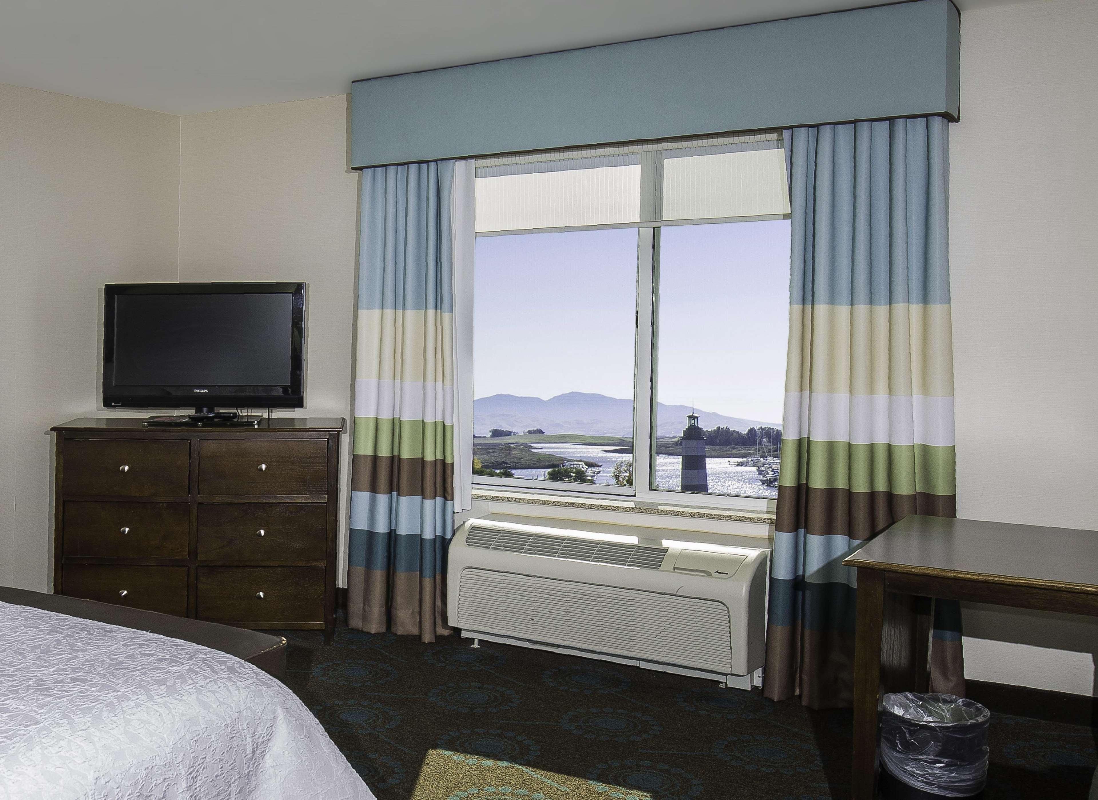 Hampton Inn & Suites Suisun City Waterfront Exteriör bild