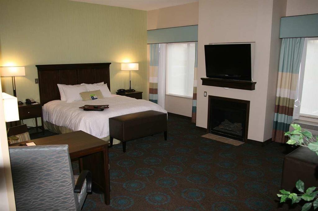 Hampton Inn & Suites Suisun City Waterfront Rum bild